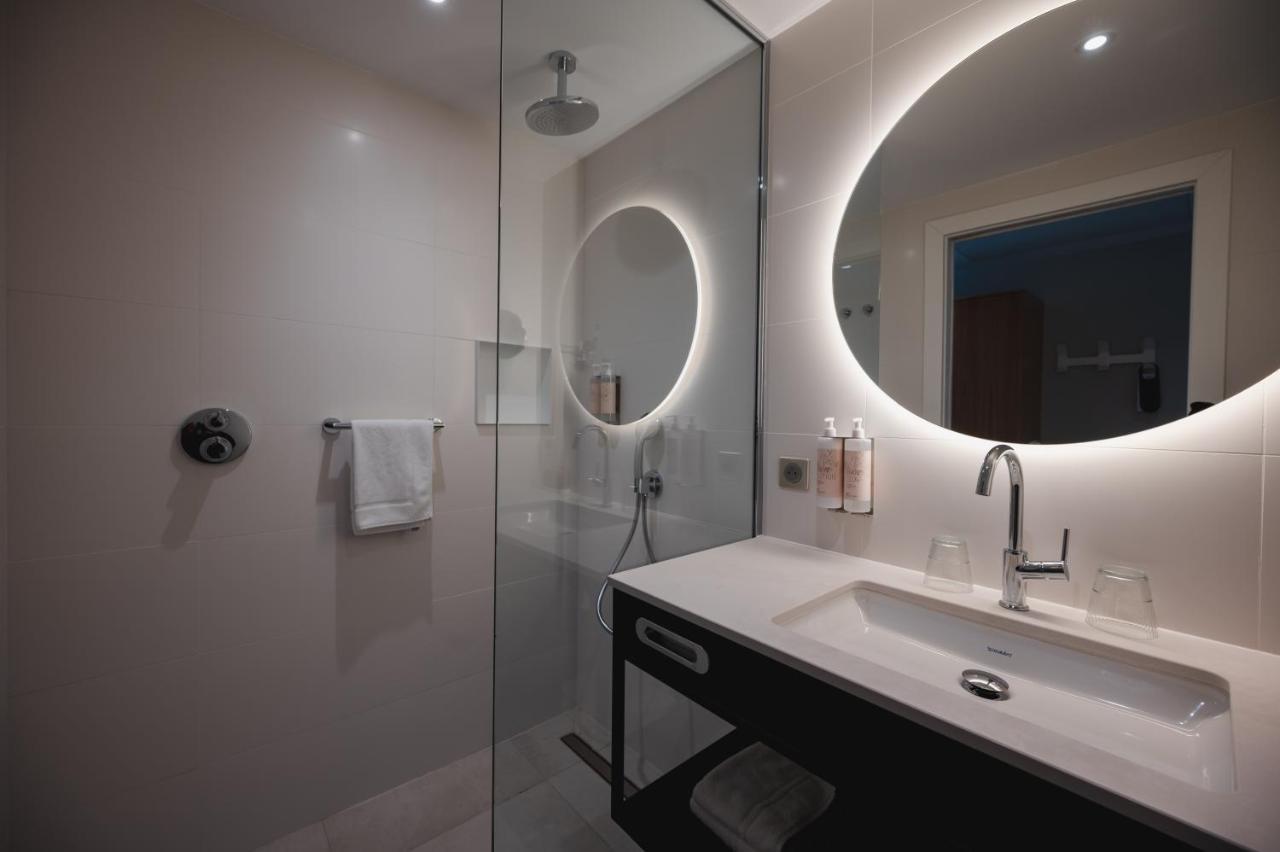Van Der Valk Hotel Bloom Saint Aygulf Exteriör bild