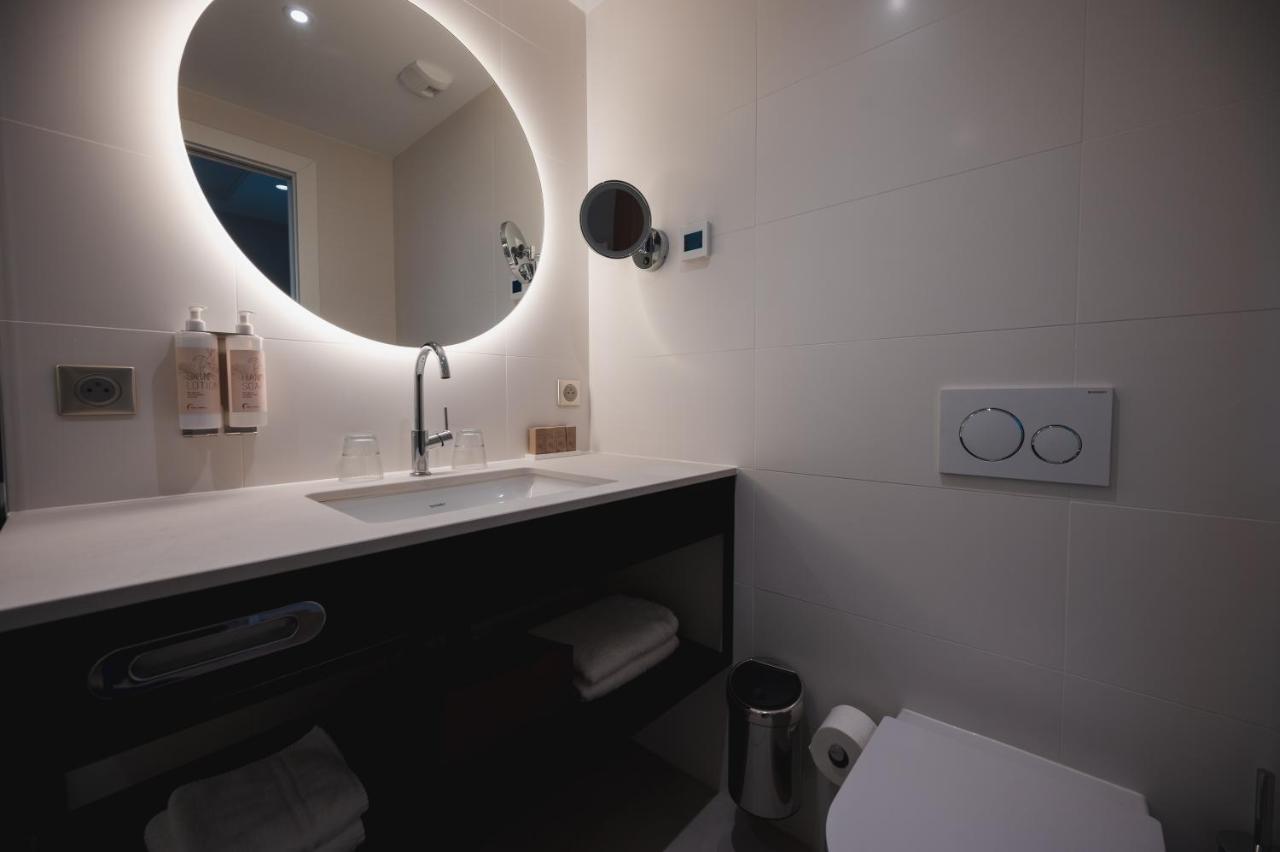 Van Der Valk Hotel Bloom Saint Aygulf Exteriör bild